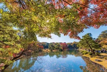 六義園